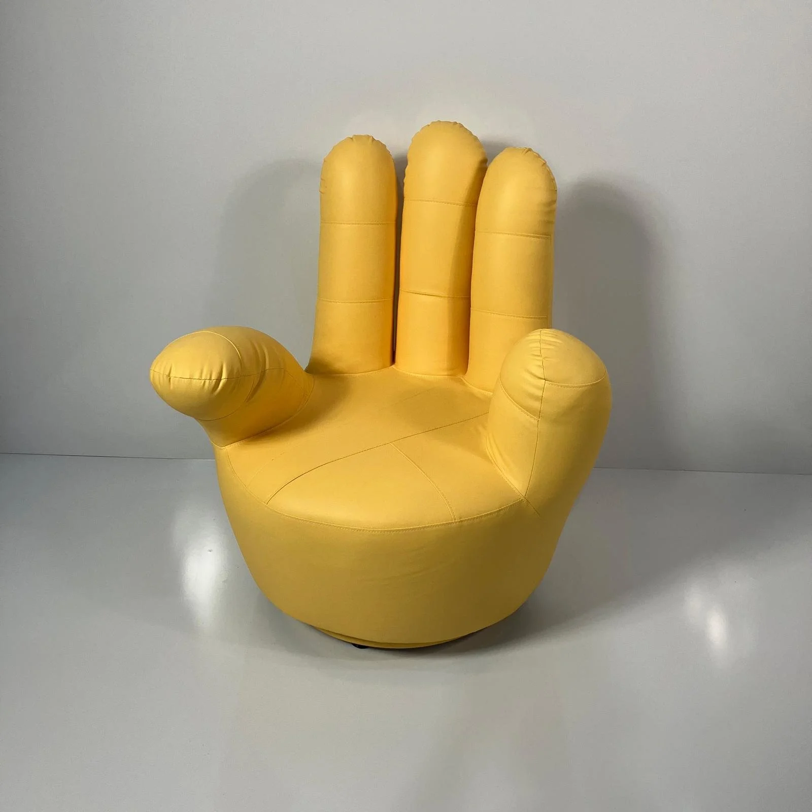 Hand Chair Metro Furniture